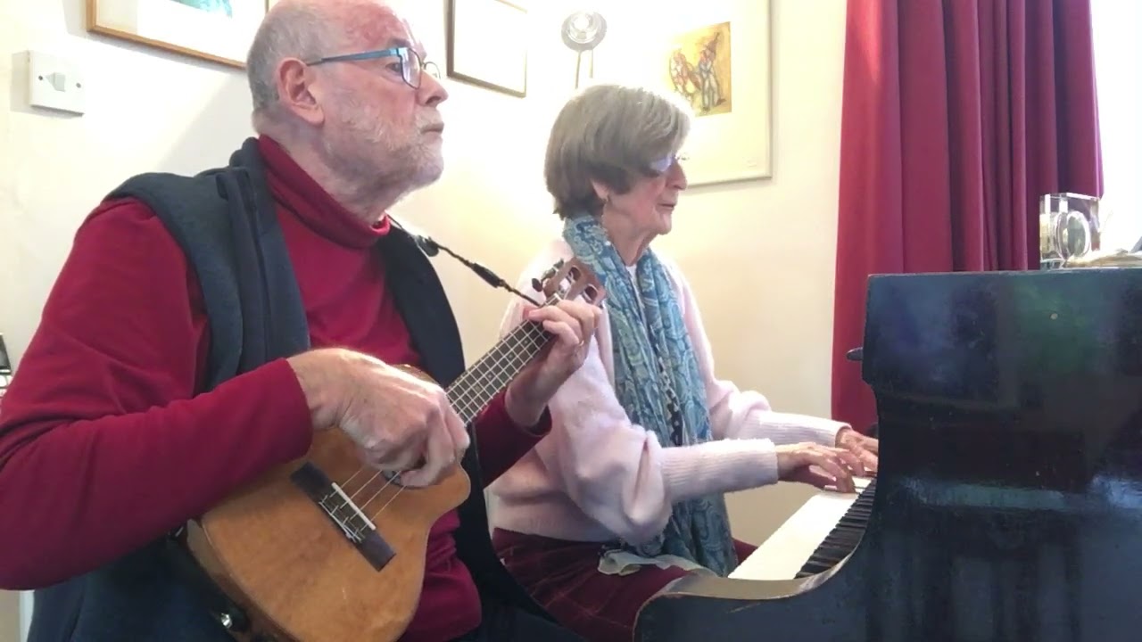 Lei Loke O Kawika -  Piano & Ukulele - Played by Nadia & Colin