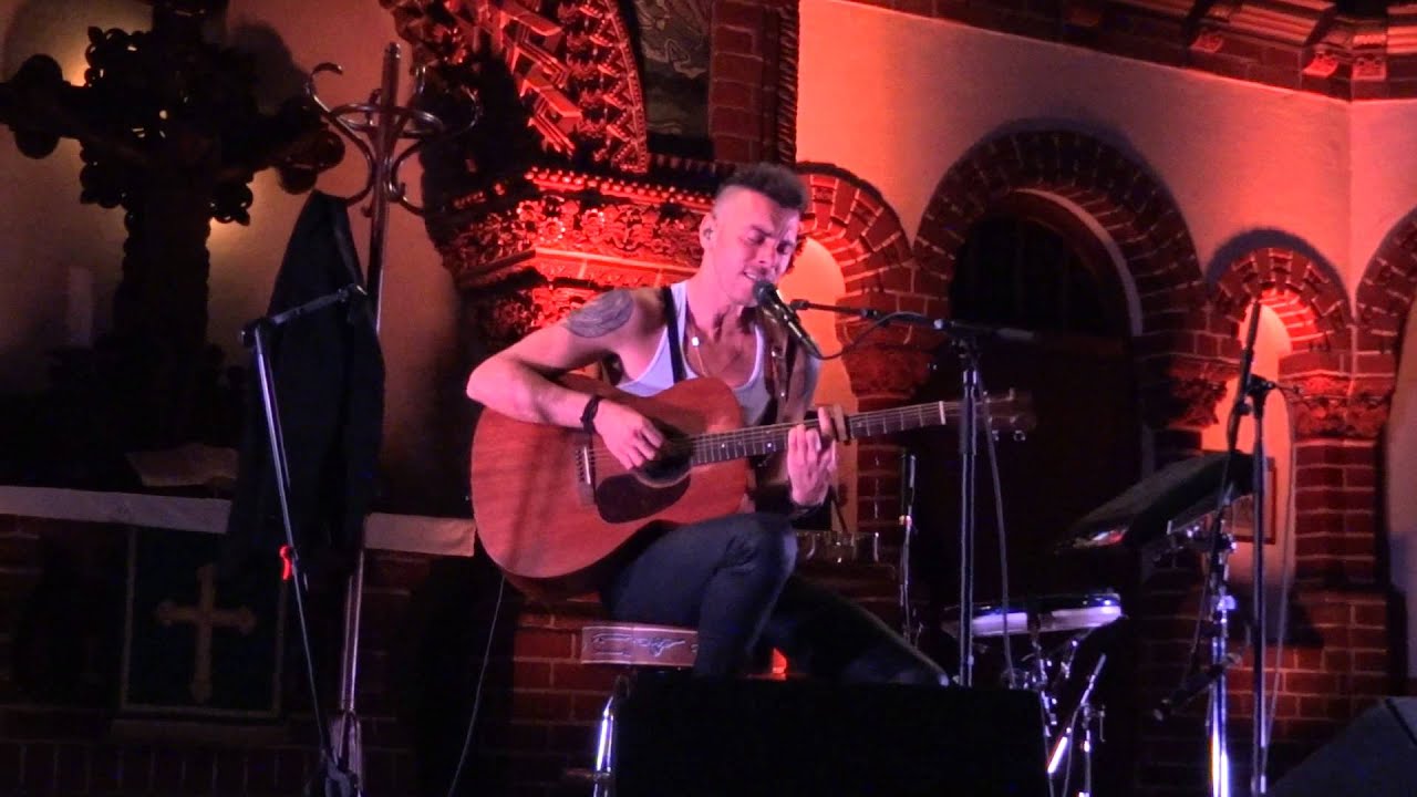Asaf Avidan - Reckoning Song - Berlin 2014 (8/8)