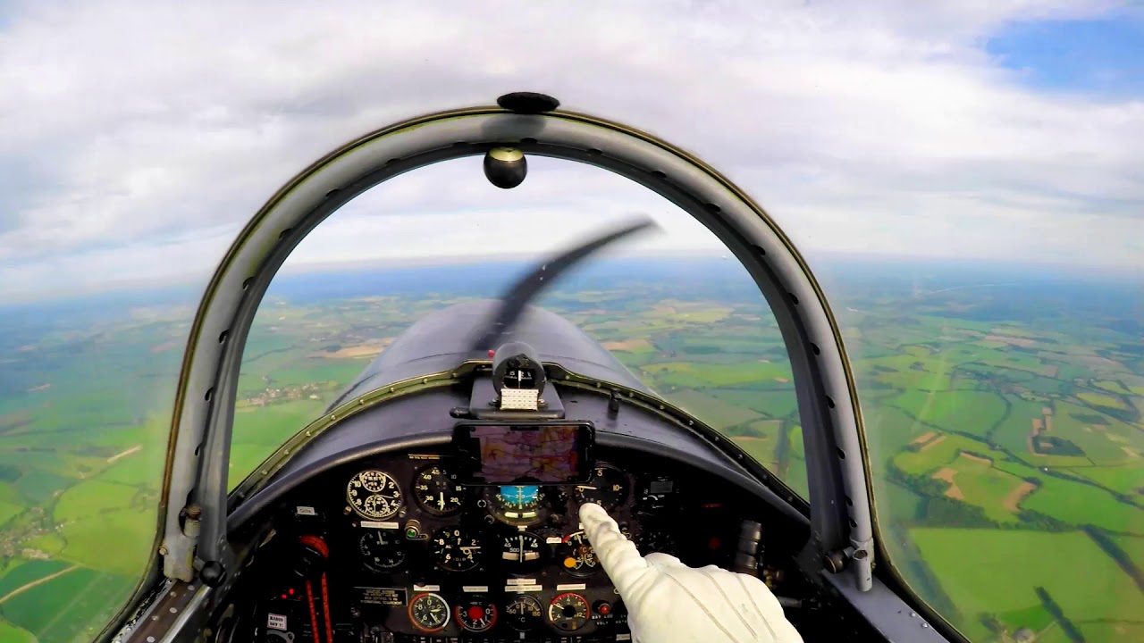 Nanchang, CJ6, aerobatics, white waltham