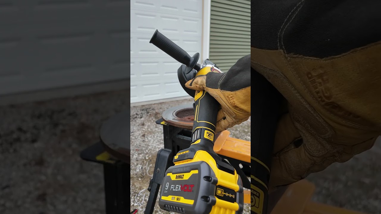 Битва аккумуляторов DeWalt! PowerPack 8 Ач против FlexVolt 9 Ач и 12 Ач ⚡️