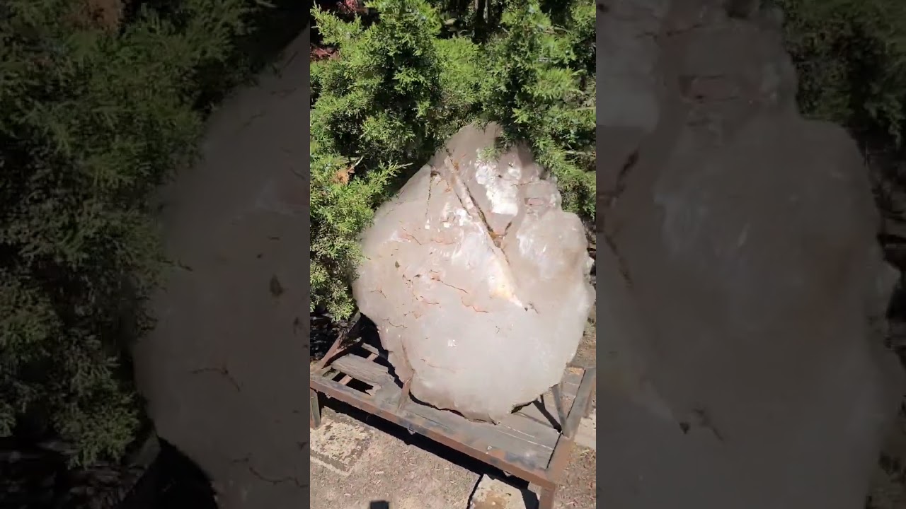 Giant Quartz Found 