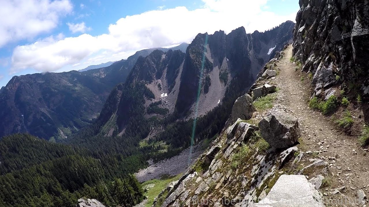 Dangerous Mountain Trails:  Kendall Katwalk, Pacific Crest Trail, Snoqualmie Pass, Washington, USA