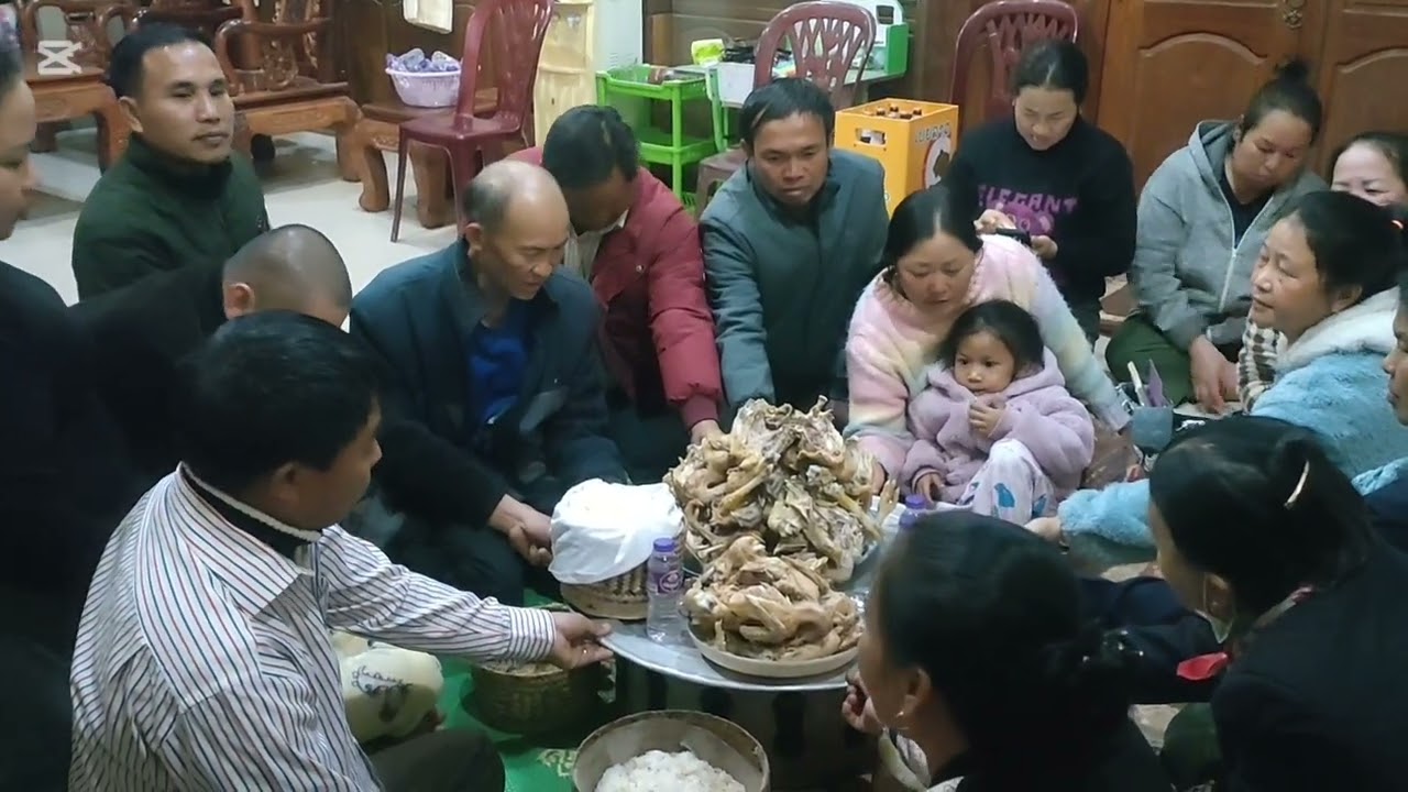 ຫຼັກຊາວ ງານຂວັນທຸກ ...