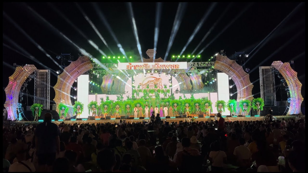 โชว์แรกของสาวน้อยลำเพลินShow สมการรอคอยบ่