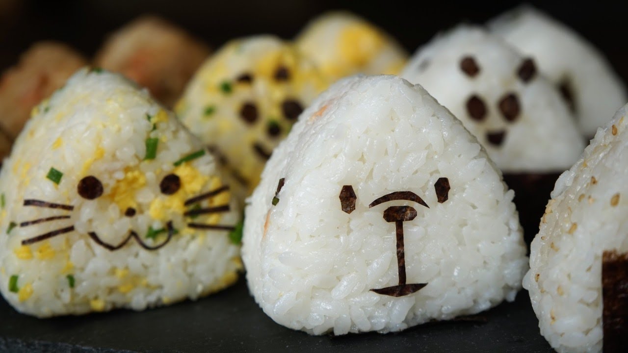 日式饭团 Onigiri  4个版本：金枪鱼蛋黄酱，三文鱼紫苏，照烧酱虾，细香葱蛋