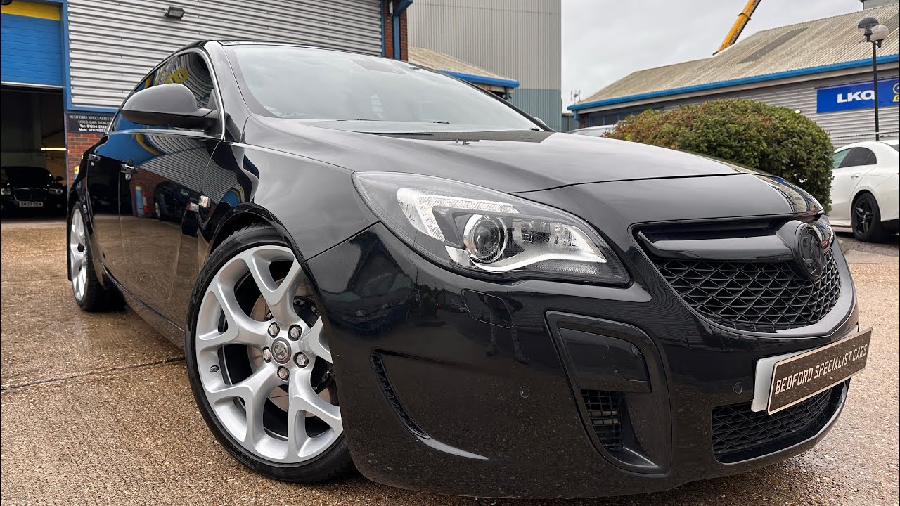 Vauxhall Insignia VXR Unlimited Edition 2.8L 4X4