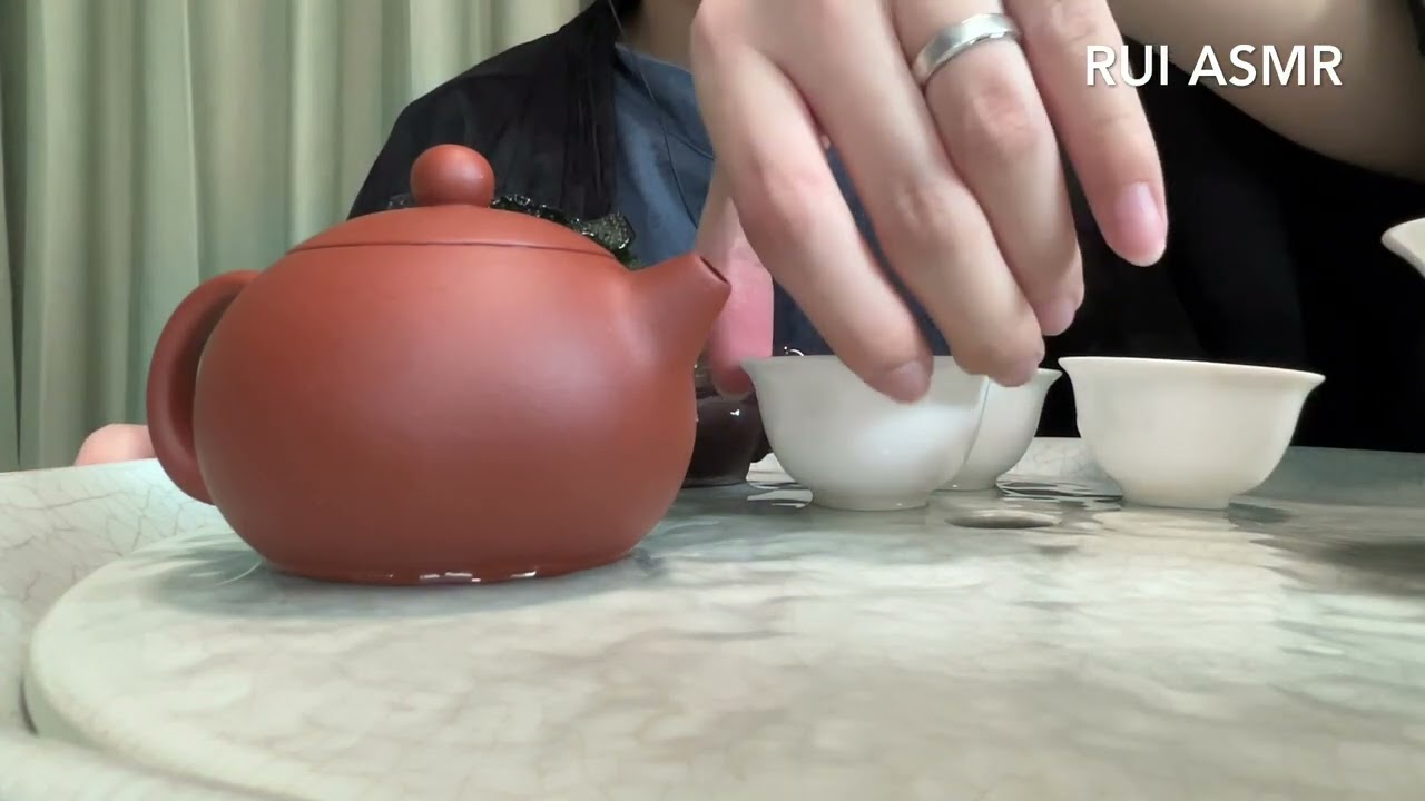 [ASMR No Talking] พี่สาวแคะหู & ชงชากังฮูให้กิน Teochew Gongfu Tea & Ear cleaning 掏耳朵 & 潮汕工夫茶助眠