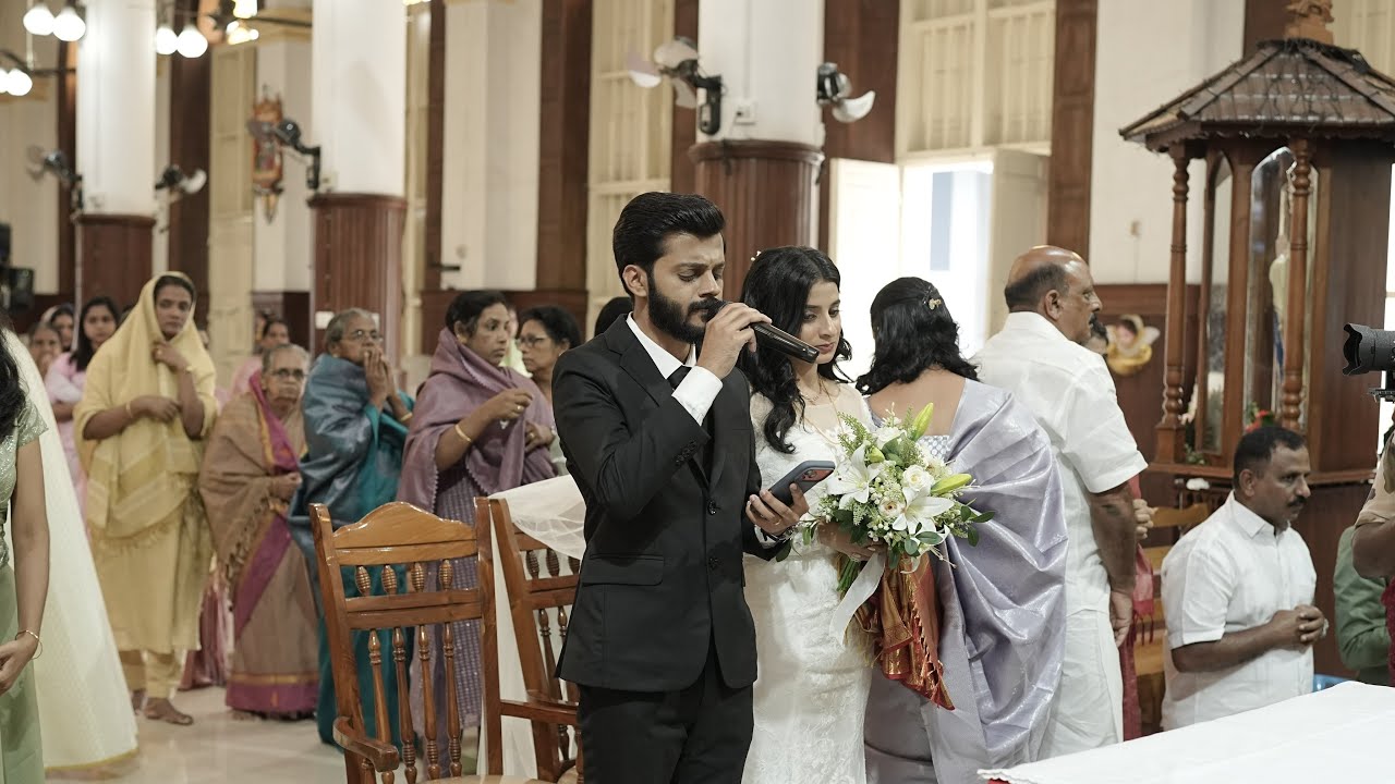 Divya Karunyam Ne Ennil | ദിവ്യ കാരുണ്യം നീ എന്നിൽ | Wedding Holy Communion | Betsin Alosious