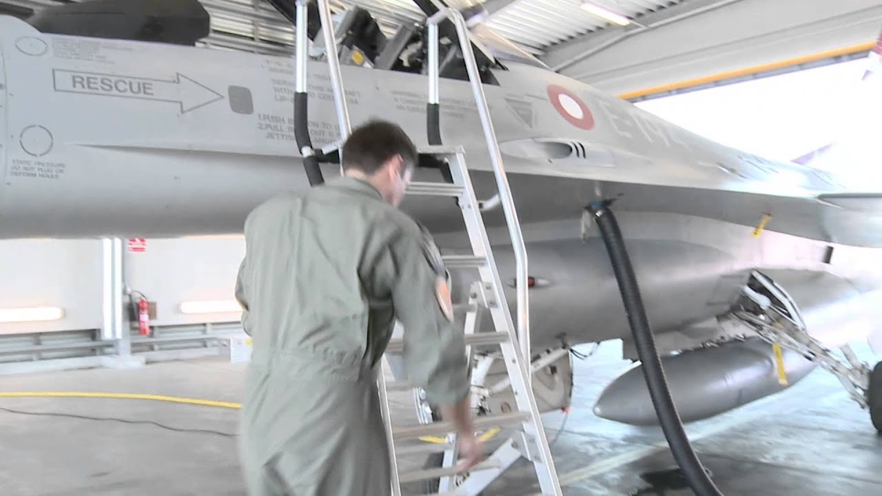 F-16 FIGHTING FALCON - KAMPFLY