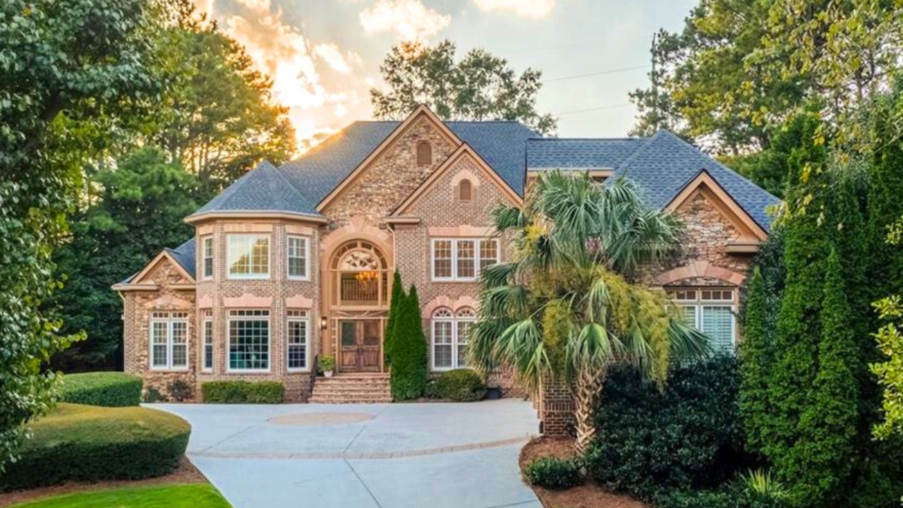 Breathtaking Luxury Traditional Floor Plans | Which One Would You Choose?