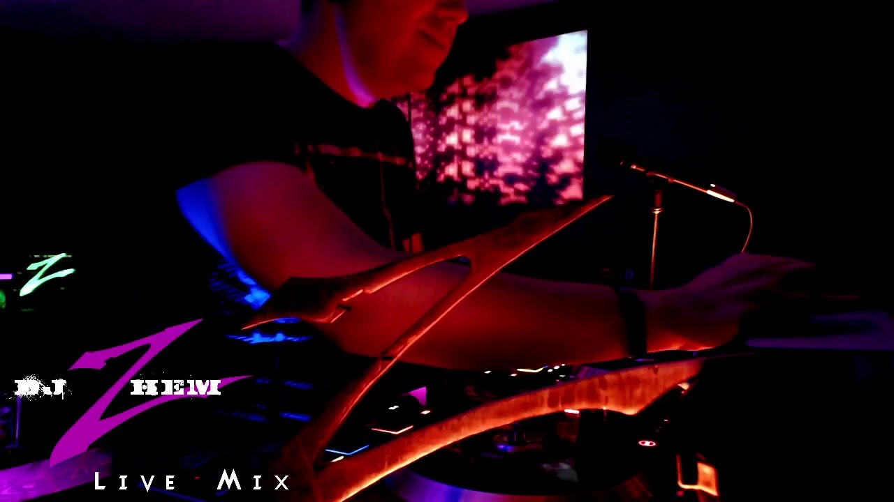 T3chi3s D4Y | live.mix
