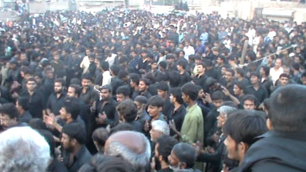 Kis Pe Khanjar chal gaya by Matiari Party on Ashura 10th muharram Matiari 2013/14