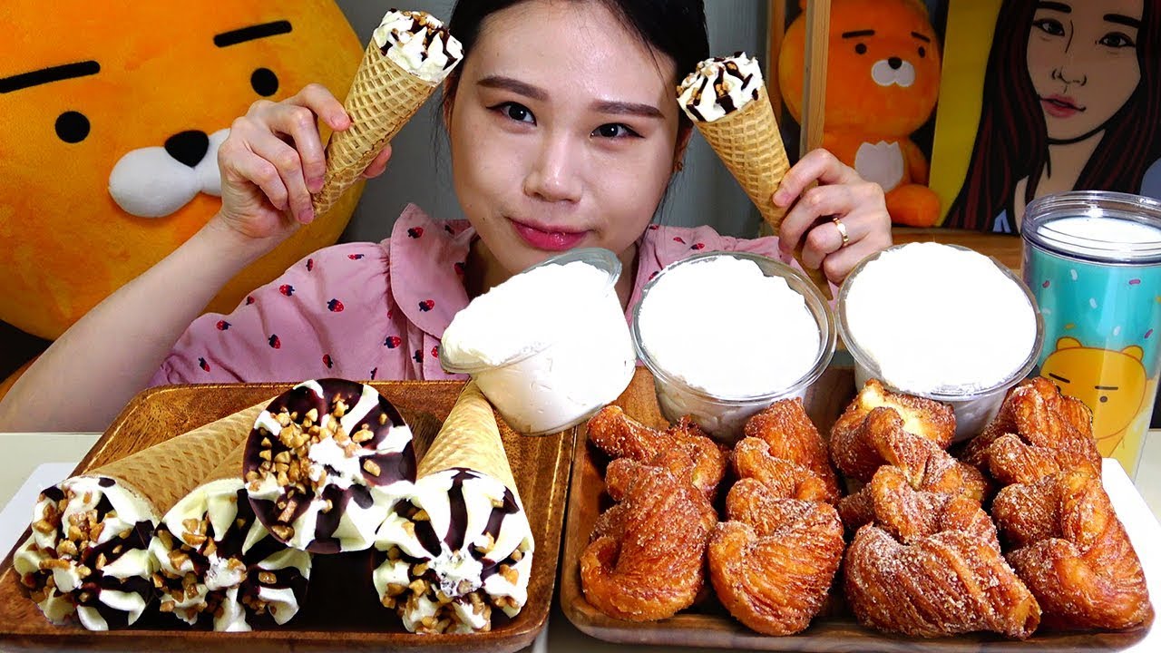 월드콘 페스츄리꽈베기 생크림 먹방 Mukbang