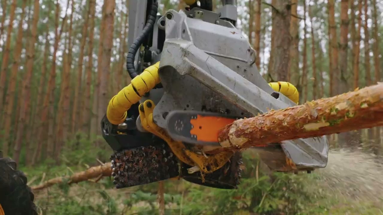 Harvester Novotn&yacute; H512 (Product video)