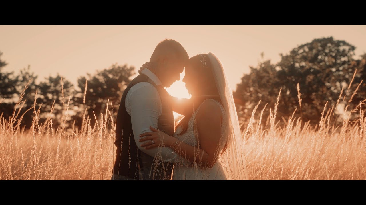 Amy & Mark - Fuji XH2s Wedding at The Knowle Country House