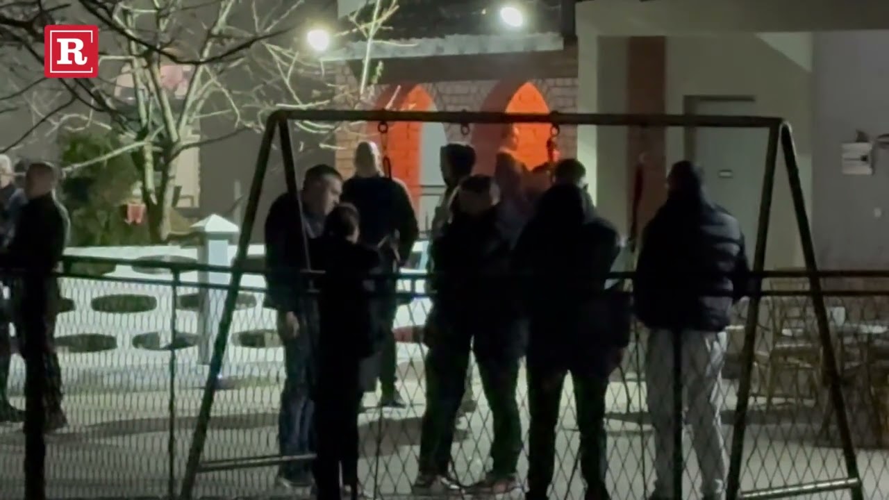 Darko Lazić pao Aleksandri Prijović u zagrljaj: Tužne scene ispred kuće u Brestaču