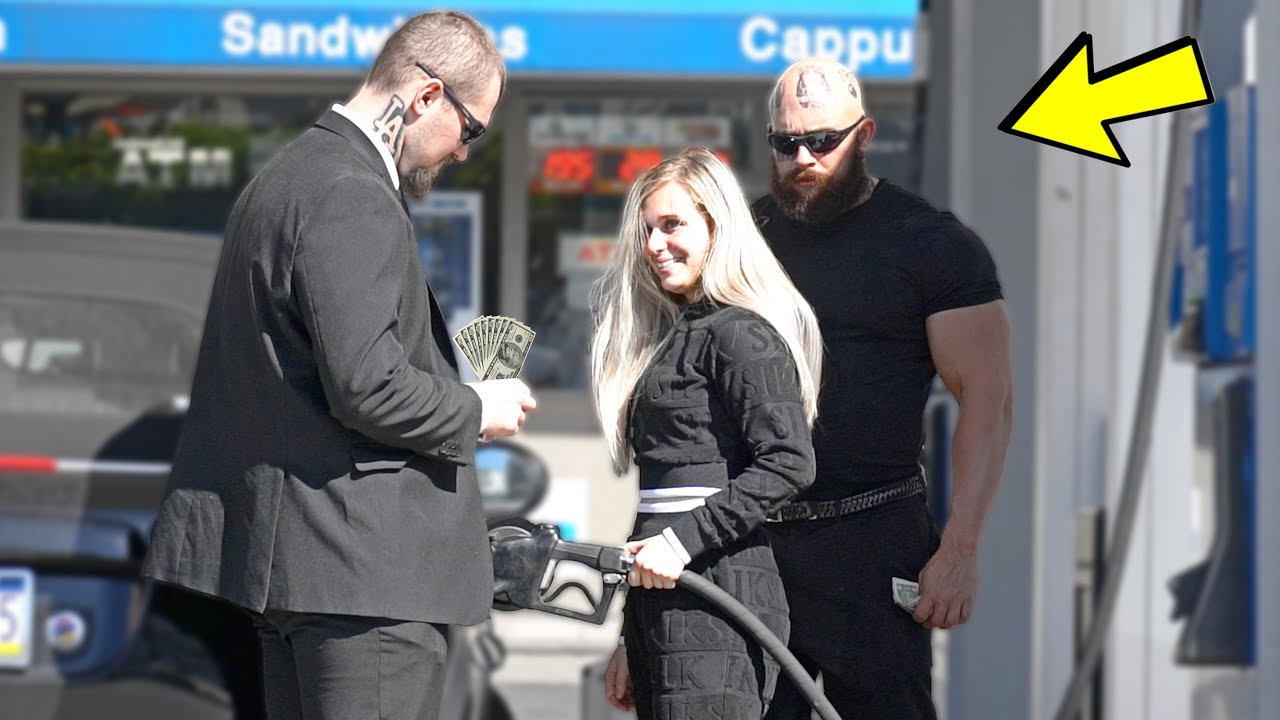 Russian Mafia Staring At People & Giving Them Money!