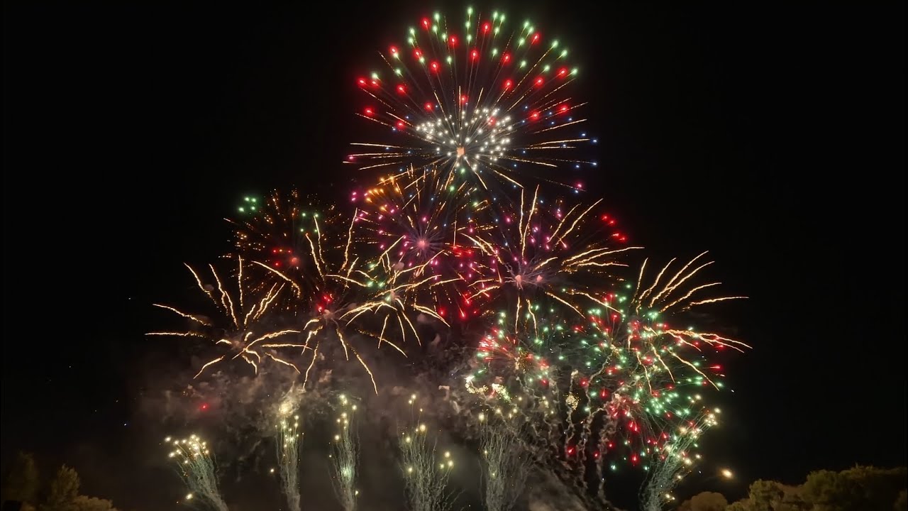 Catton Hall 2025 (Fully Fused Fireworks)