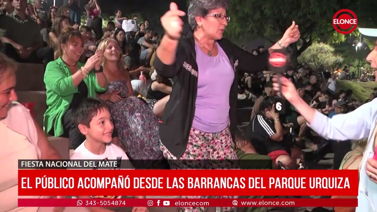 El público acompañó desde las barrancas la primera noche de la Fiesta Nacional del Mate