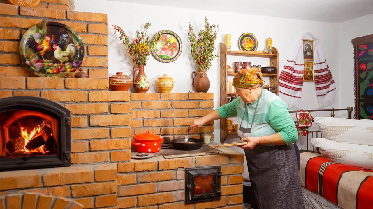 Important, may the happy old age of the summer couple in the village be far from civilization