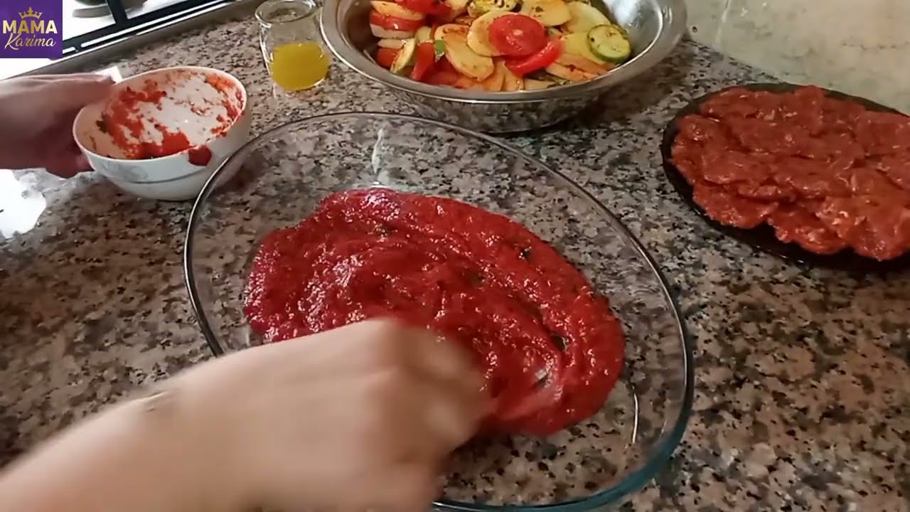 صنية بالخضر وكفتة ،😘😘   تستحق تجربة