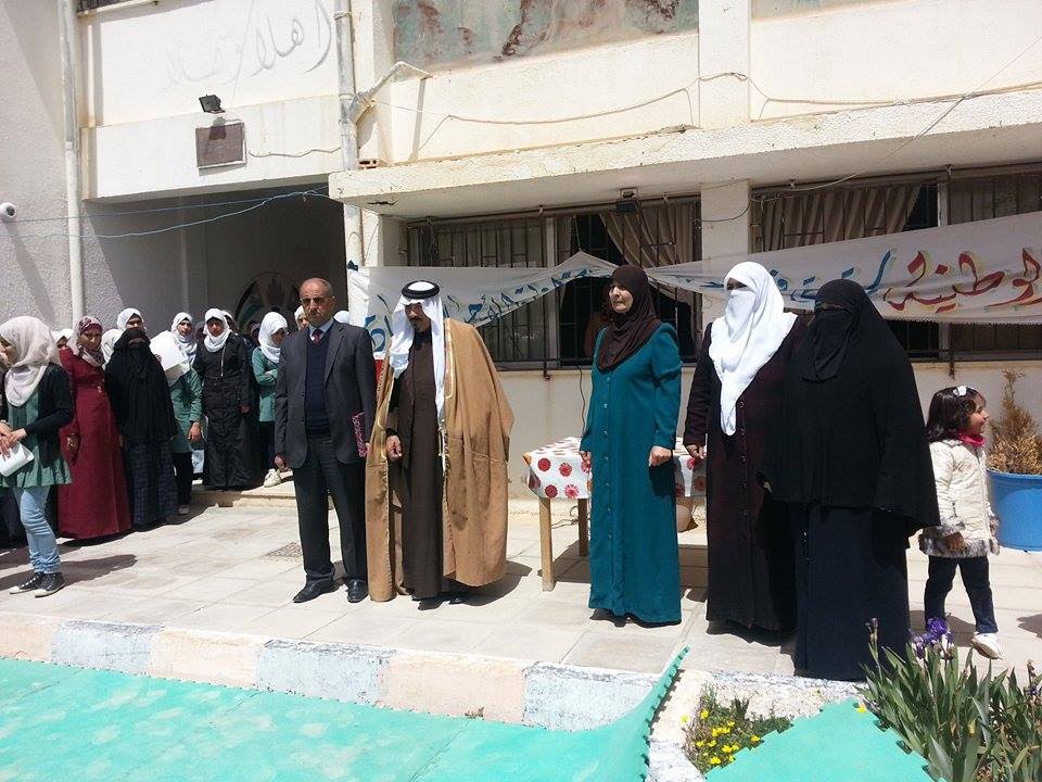 احتفال مدرسة الحسينية الثانوية للبنات 15 4 2015