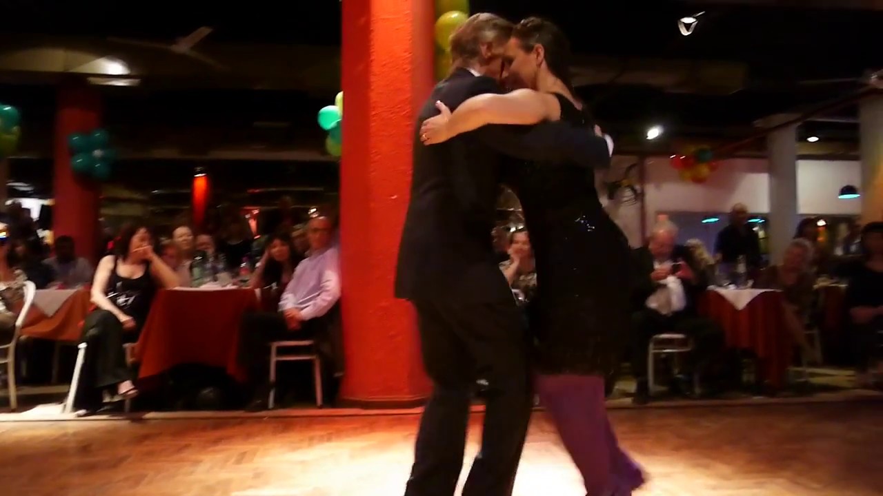 Milonga con El Flaco Dany y Silvina Valz en Marabu.