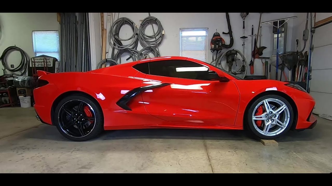 Диски для C8 Corvette: чёрные или серебристые? Только летние или всесезонные шины? Помогите опред...