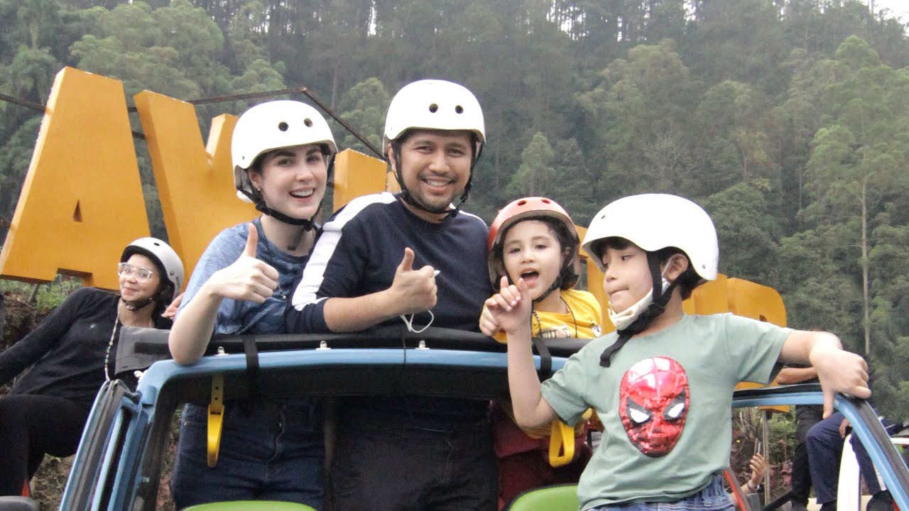 OFFROAD SEKELUARGA DI DINOPARK | Arumi Bachsin