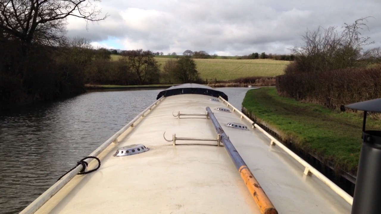 Ed's narrowboat Ep.11 alternator fit and quick trip.