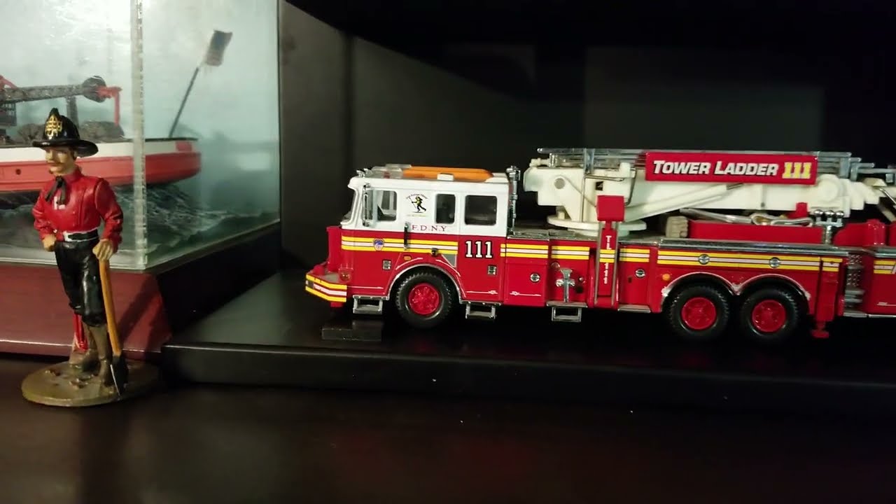My current model collection of FDNY rigs.