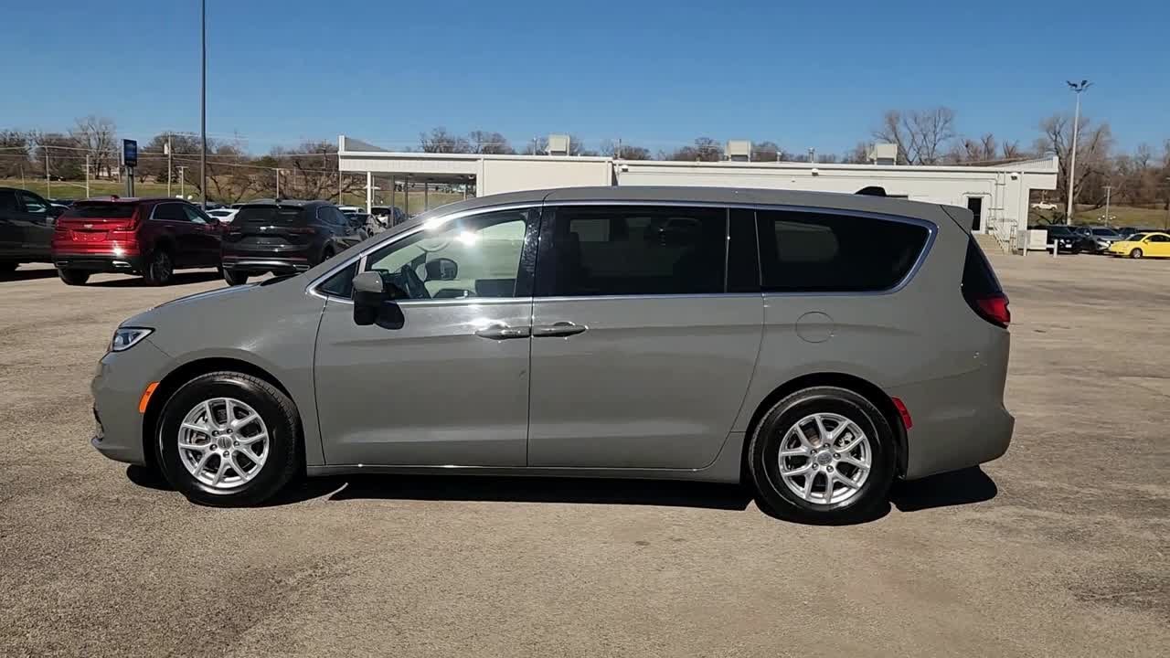 2023 Chrysler Pacifica Touring L Sand Springs, Tulsa, Oklahoma City, Berryhill OK