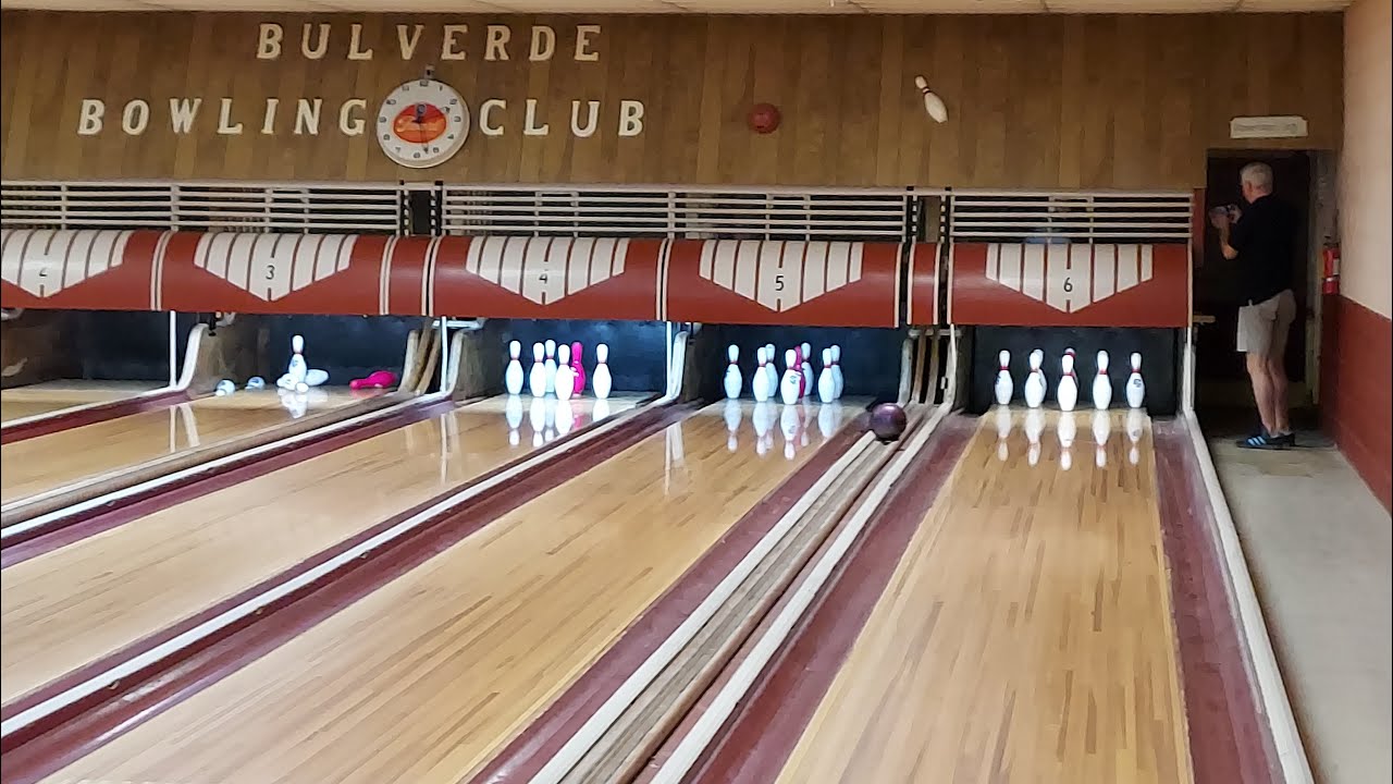 Bulverde Bowling Club 9 pin bowling - Centennial Brunswick equipment - Garage Bowling Alley
