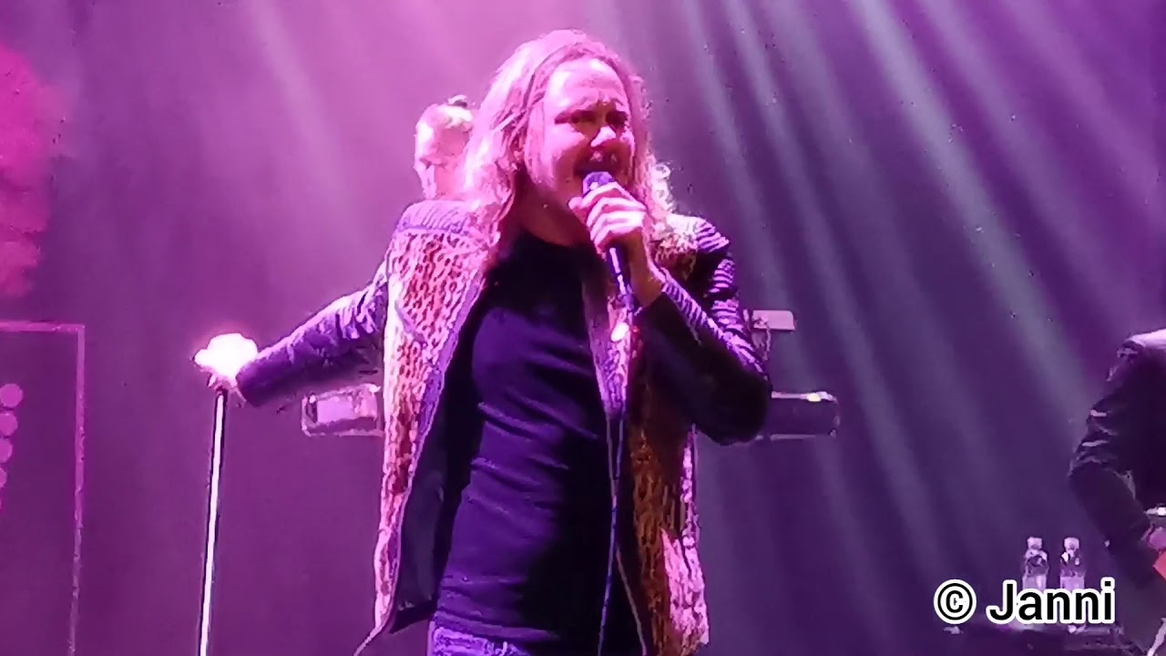 Jonne Aaron - Ei Tää Rakkautta Oo