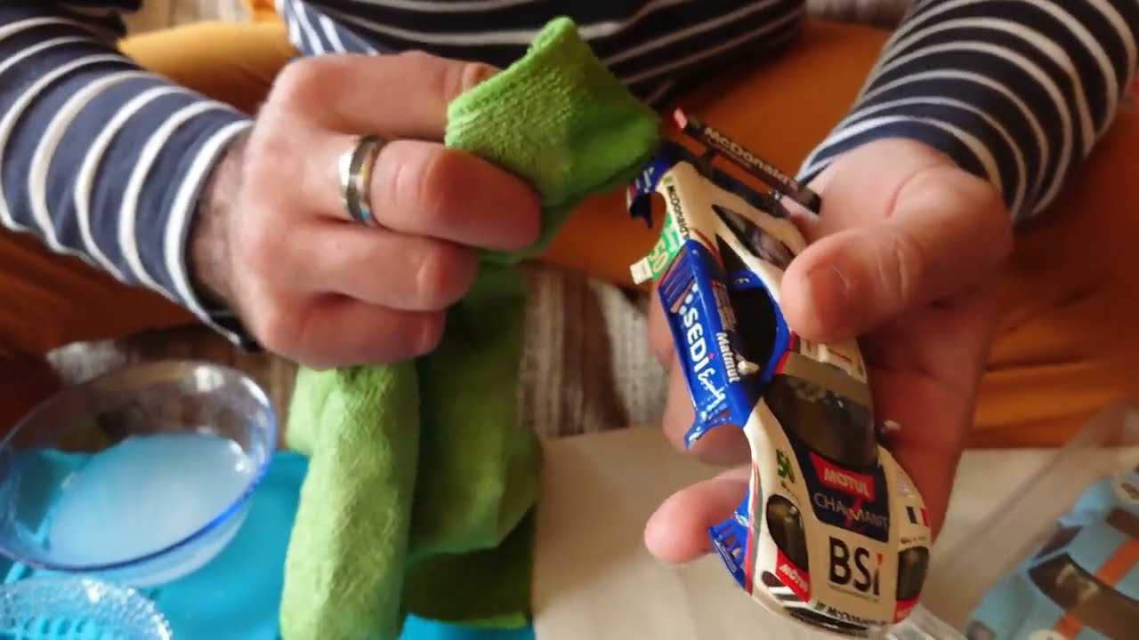 Limpiar una carrocería de slot