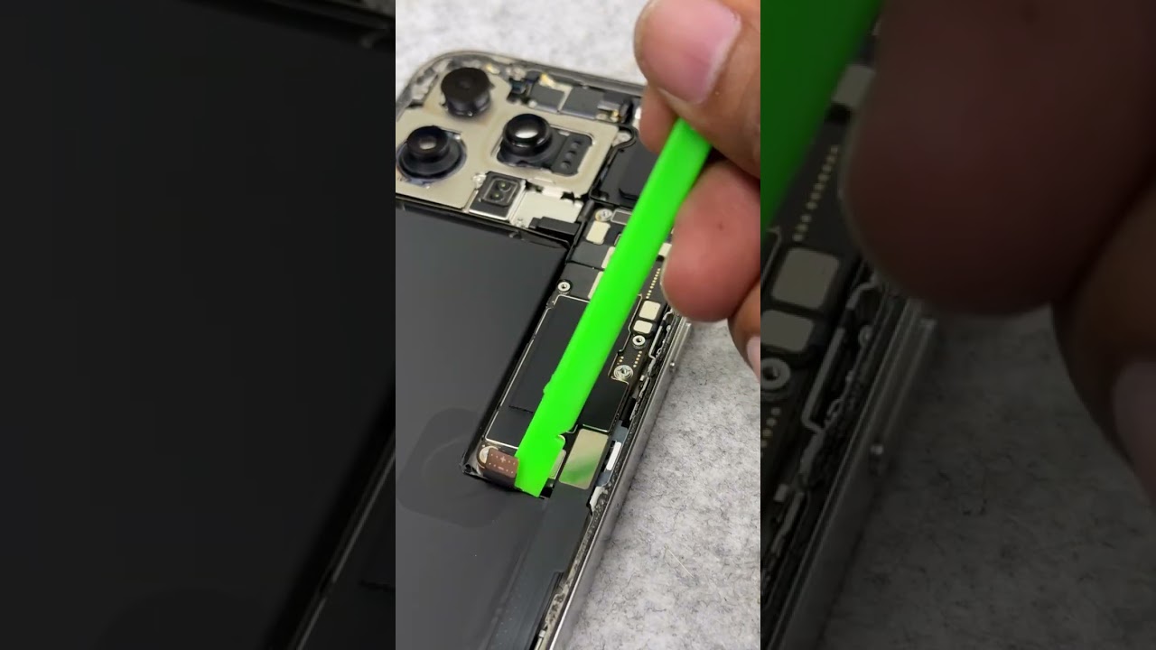iPhone 16 Pro Max Cracked Back And Screen Repair