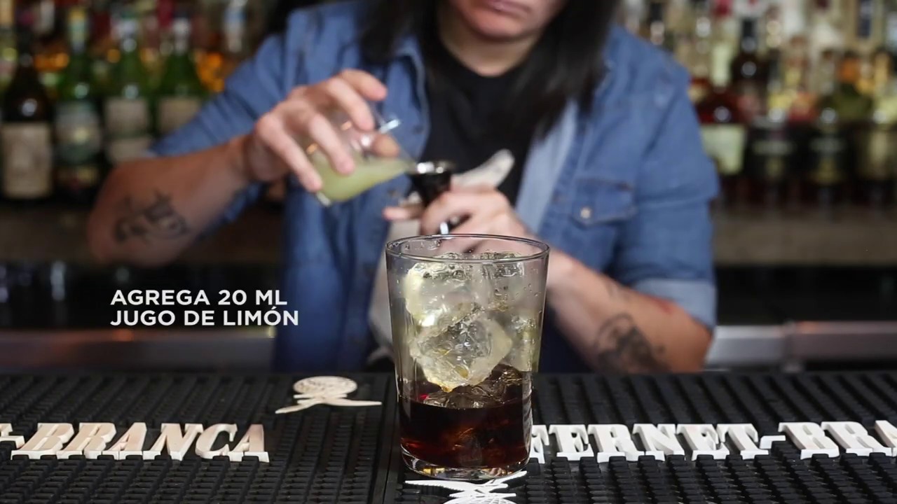 Fernet Mule, preparado por Claudia Cabrera, embajadora de Fernet Branca M&eacute;xico