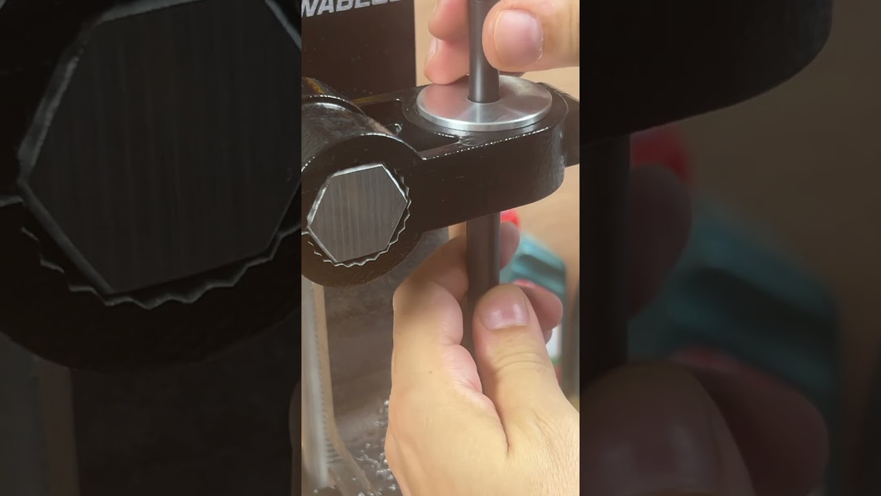 [EXTRAIT] Conception d&rsquo;un outil d&rsquo;extraction de vis et goujons cass&eacute;s AVEC un syst&egrave;me WABECO