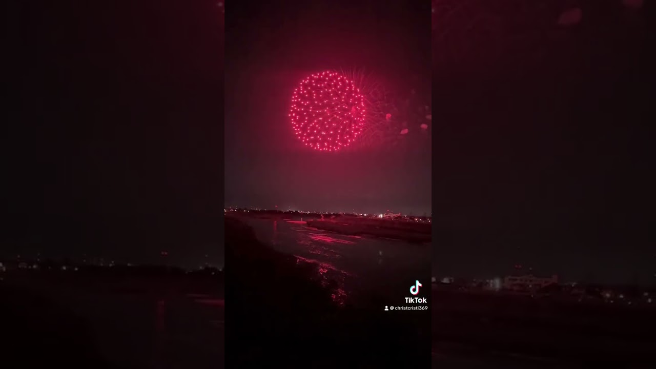 #viralvideo #fyp #musicarelajante  #fuegosartificiales 🎇❤️🧡💛💚💙💜#foryou #video #viral 