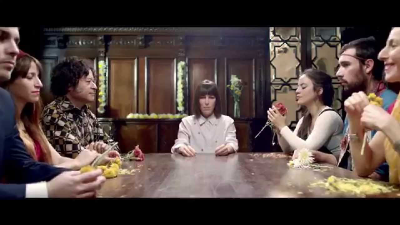 Maria Colores - Un Lugar [Video Oficial]