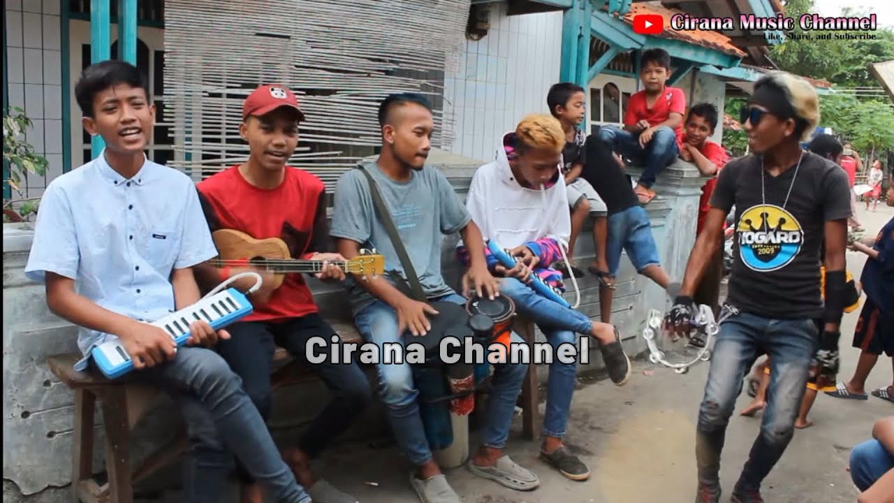 Saya sang bintang pentas - pengamen jalanan kreatif