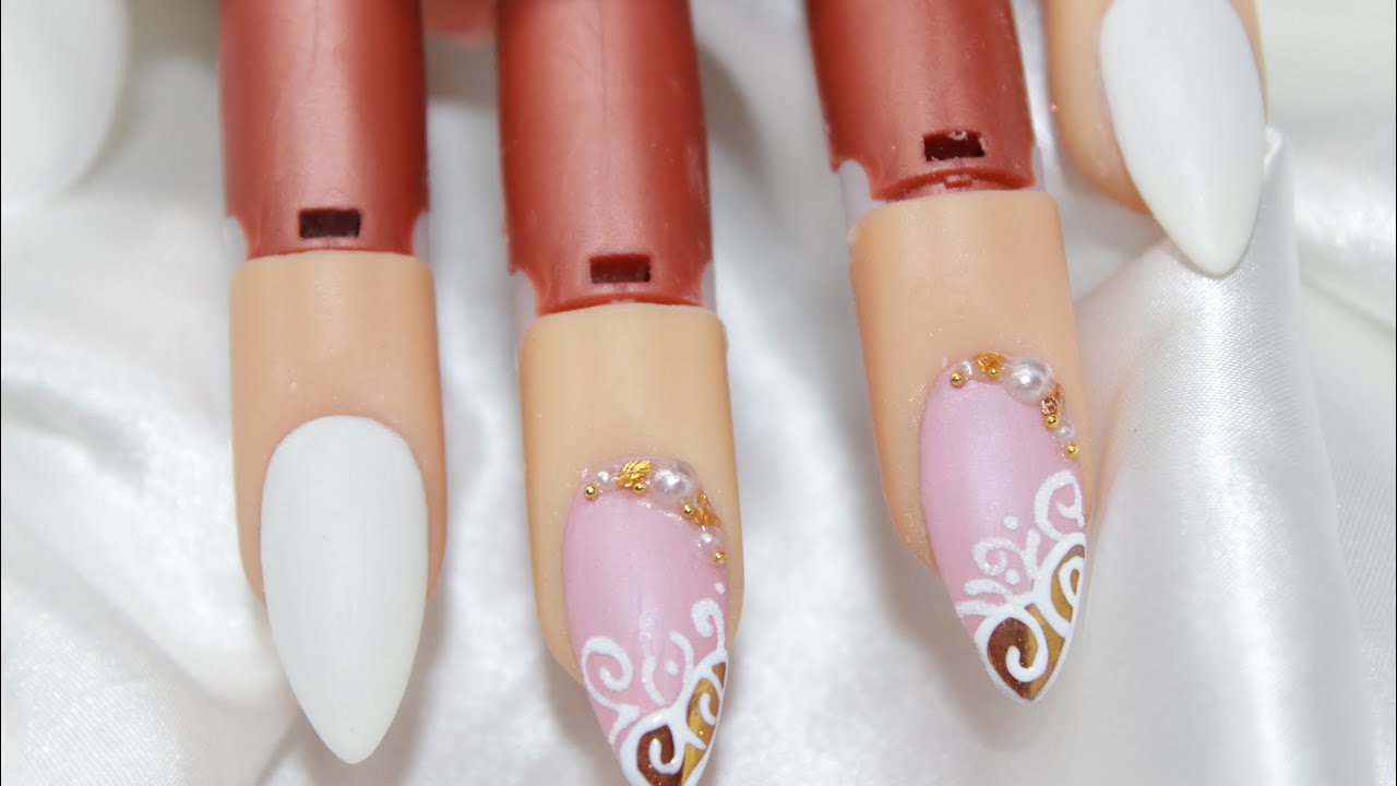 Pearls, chrome and lines, oh my 🥰