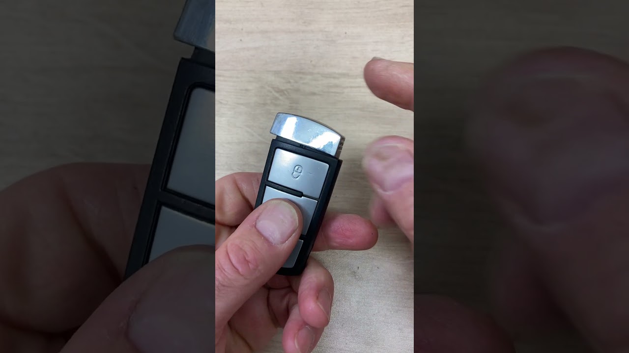 VW Passat key battery change -EASY DIY #automobile #remotebattery #fix #remotecontrol