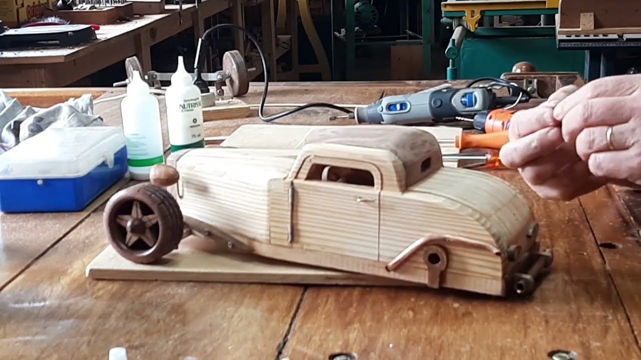 Miniatura- Hot Rod - Ford Coupe 1930 - Juguetes en Madera. Wooden Cars Model