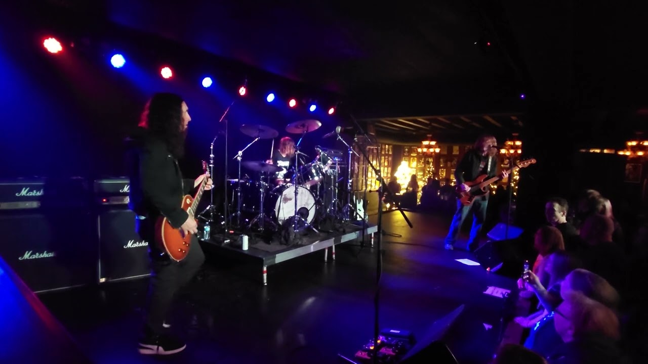 Shane Hawkins singing his first song in Chevy Metal (11-30-24) Milwaukee, WI. #firsttime