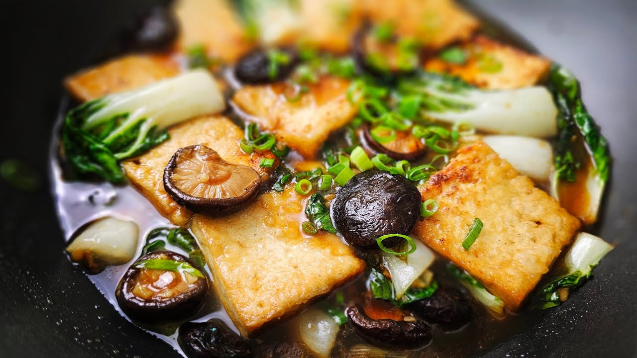 Braised Tofu with Shiitake mushrooms and fresh Bok Choy in delicious sauce - 20 minute vegan recipe