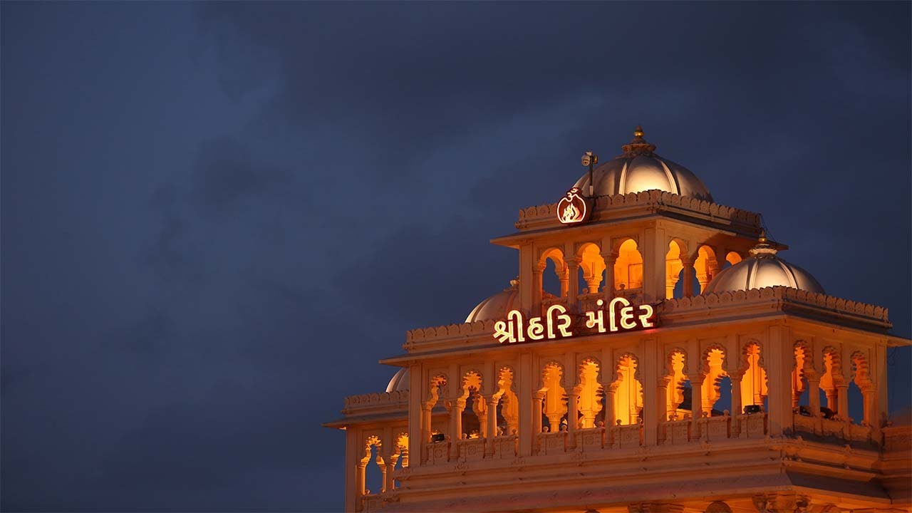 Sangeet Sandhya with Kailash Kher | ShriHari Mandir | Pujya Bhaishri