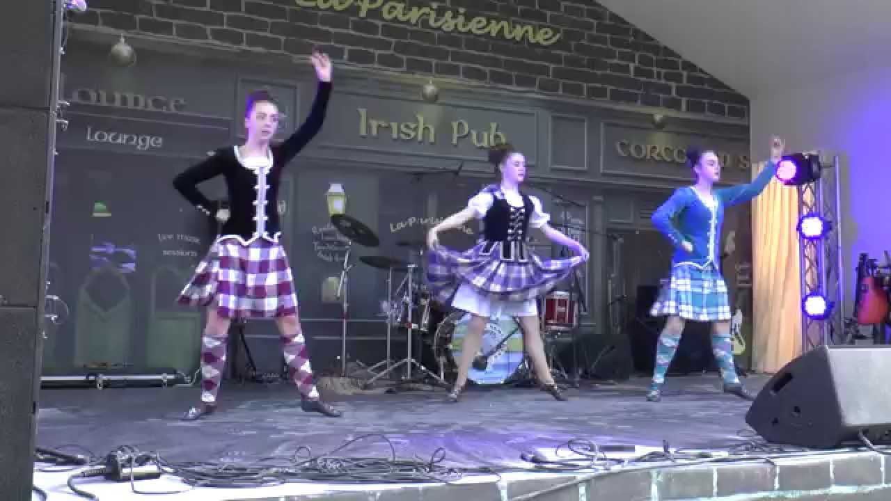Village Maid at La Parisienne with Sarah Hendry school dancers