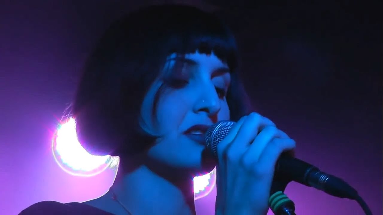 LEBANON HANOVER - Saddest Smile (Péniche fulmar Brussels 2013)