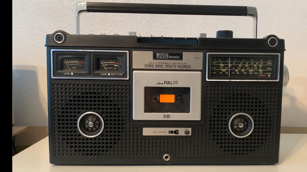 JVC Nivico 9475S boombox belt replacement (part 1)